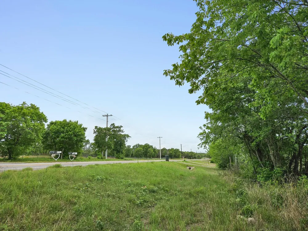 2706 Pace Bend Road S Spicewood, TX 78669