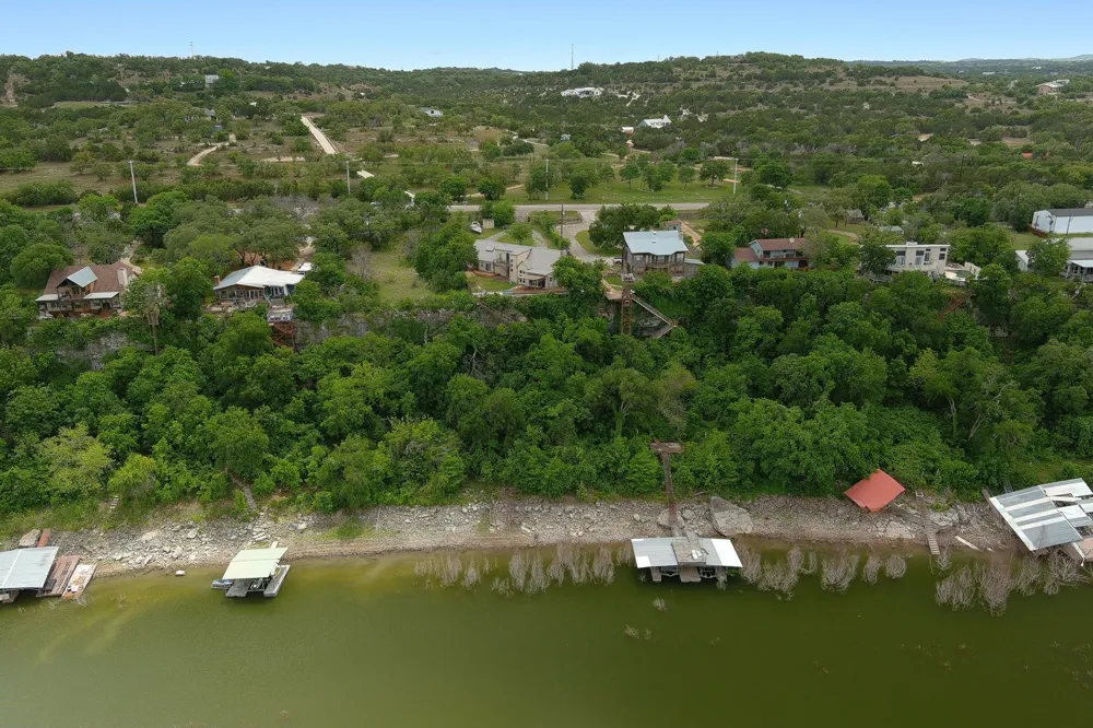 2706 Pace Bend Road S Spicewood, TX 78669