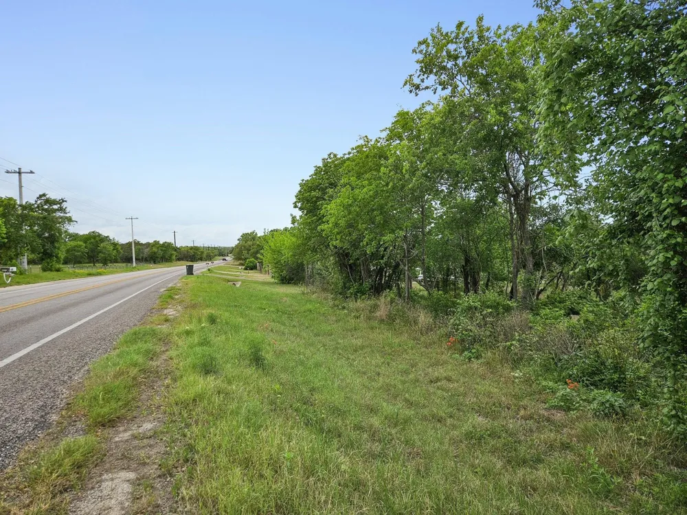 2706 Pace Bend Road S Spicewood, TX 78669