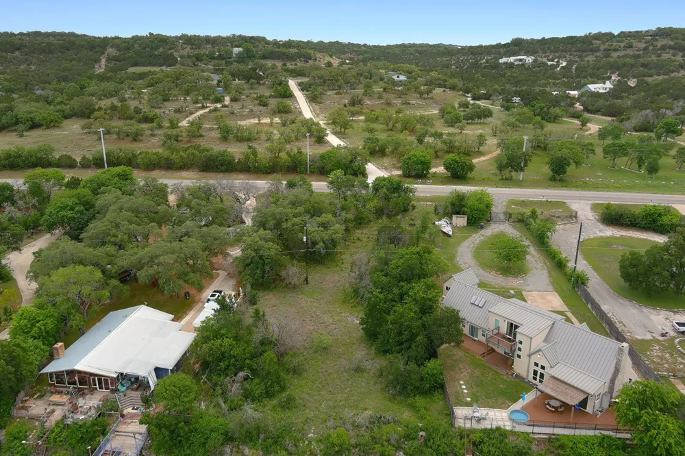 2706 Pace Bend Road S Spicewood, TX 78669