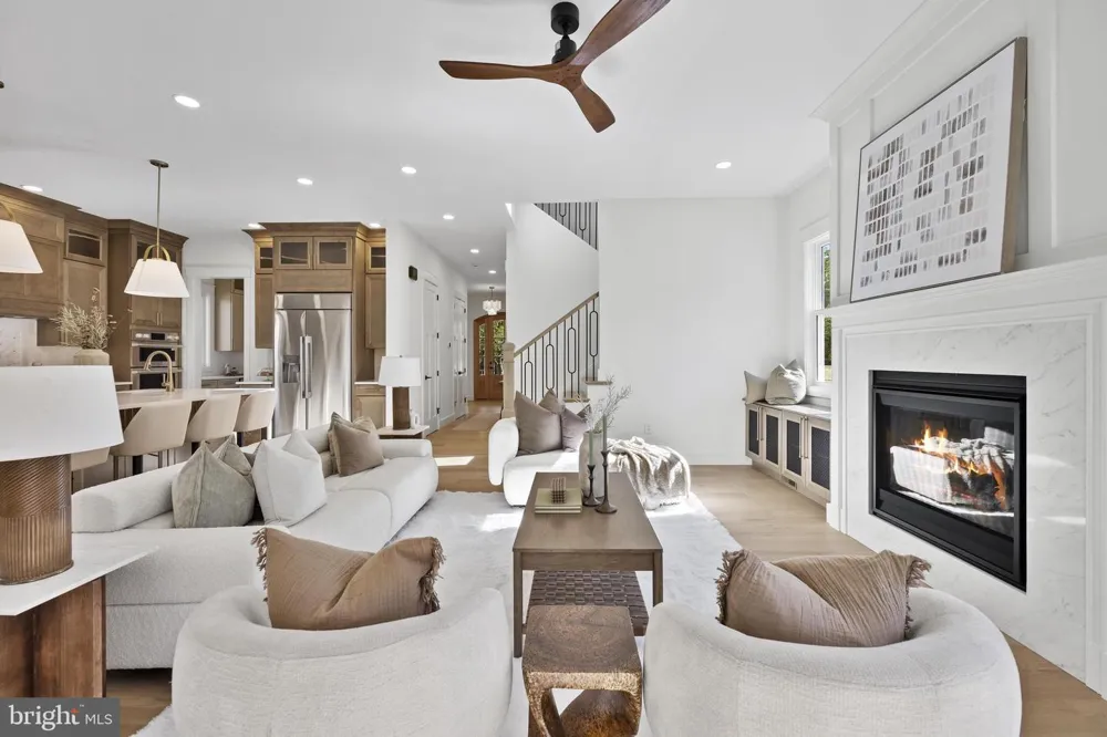14 E MONROE AVENUE Alexandria, VA 22301