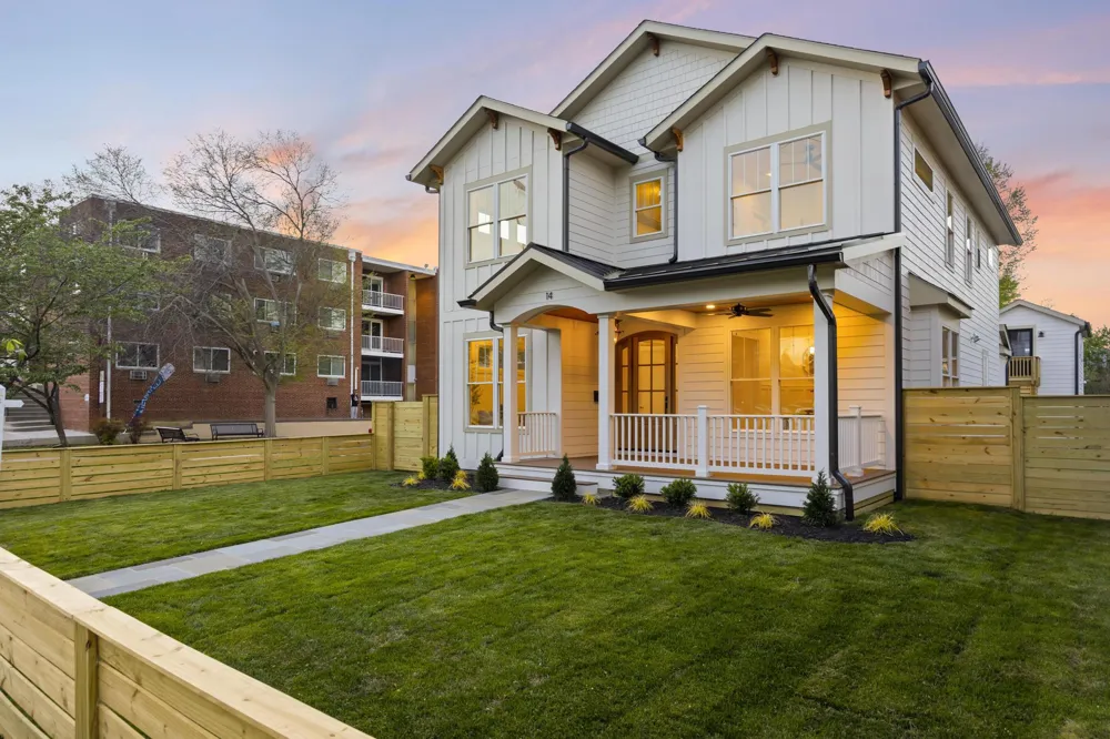 14 E MONROE AVENUE Alexandria, VA 22301