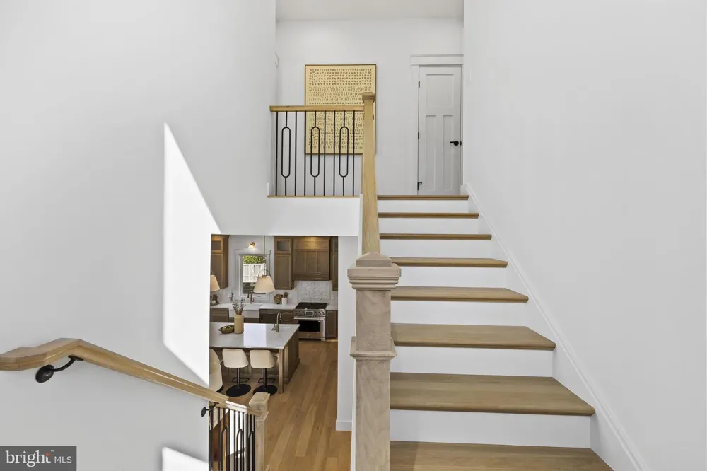 14 E MONROE AVENUE Alexandria, VA 22301
