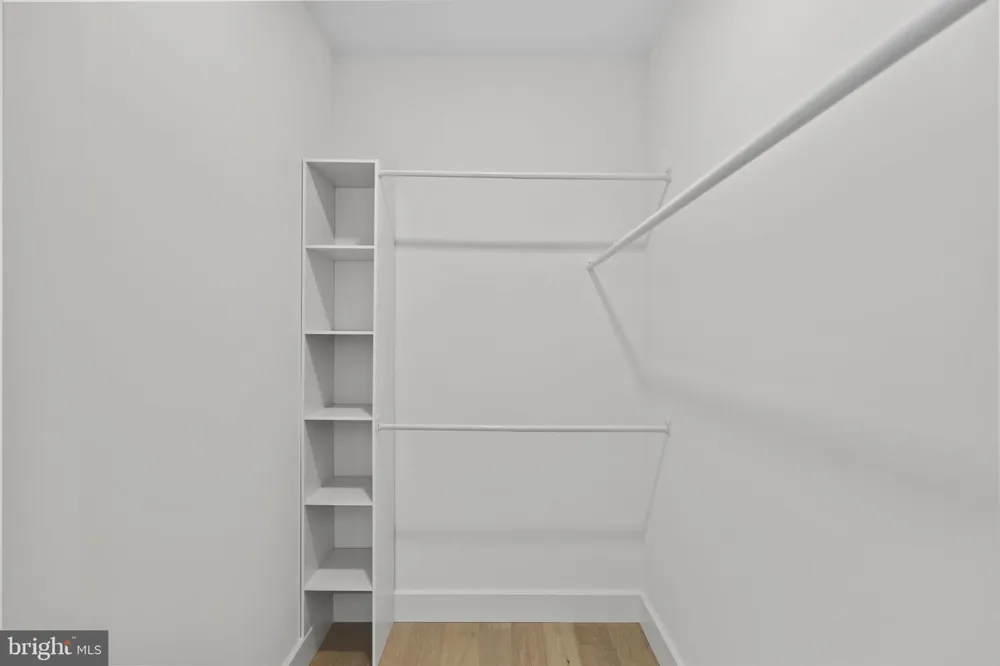 14 E MONROE AVENUE Alexandria, VA 22301