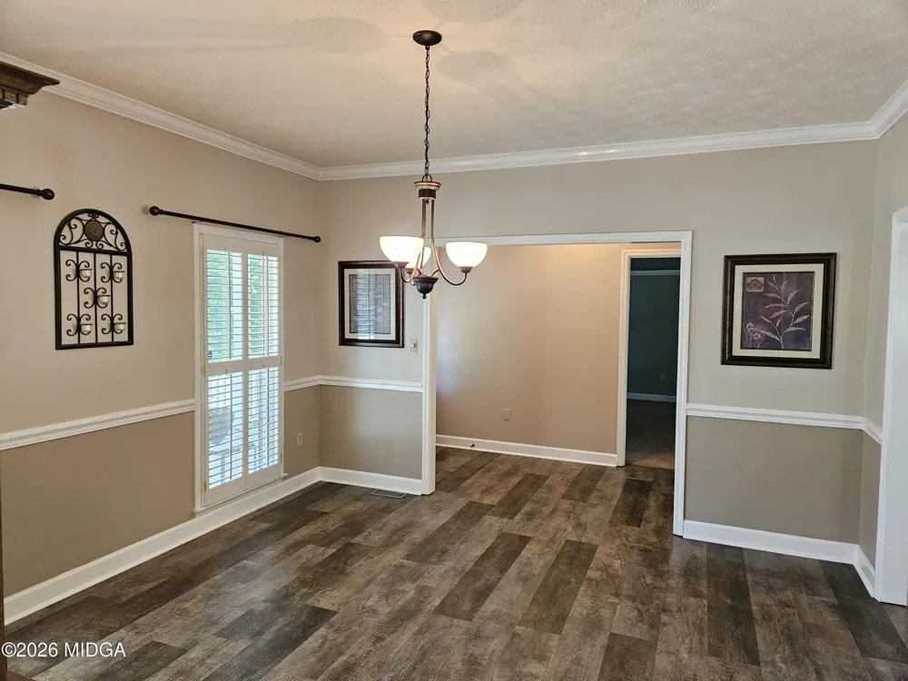200 Gates Road Lizella, GA 31052