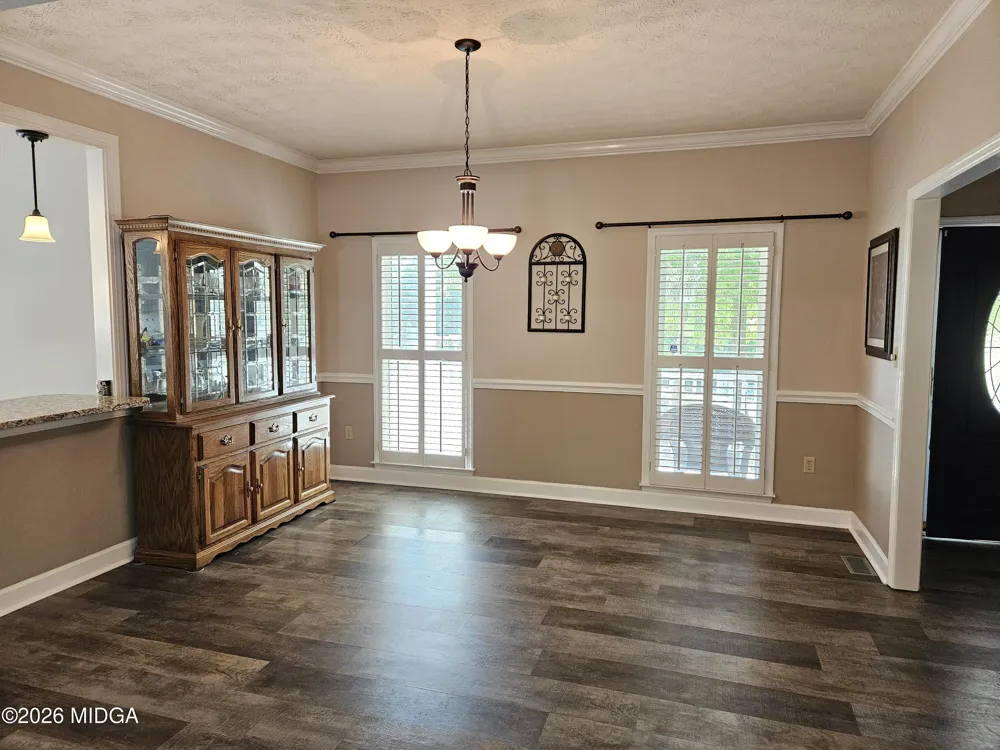 200 Gates Road Lizella, GA 31052