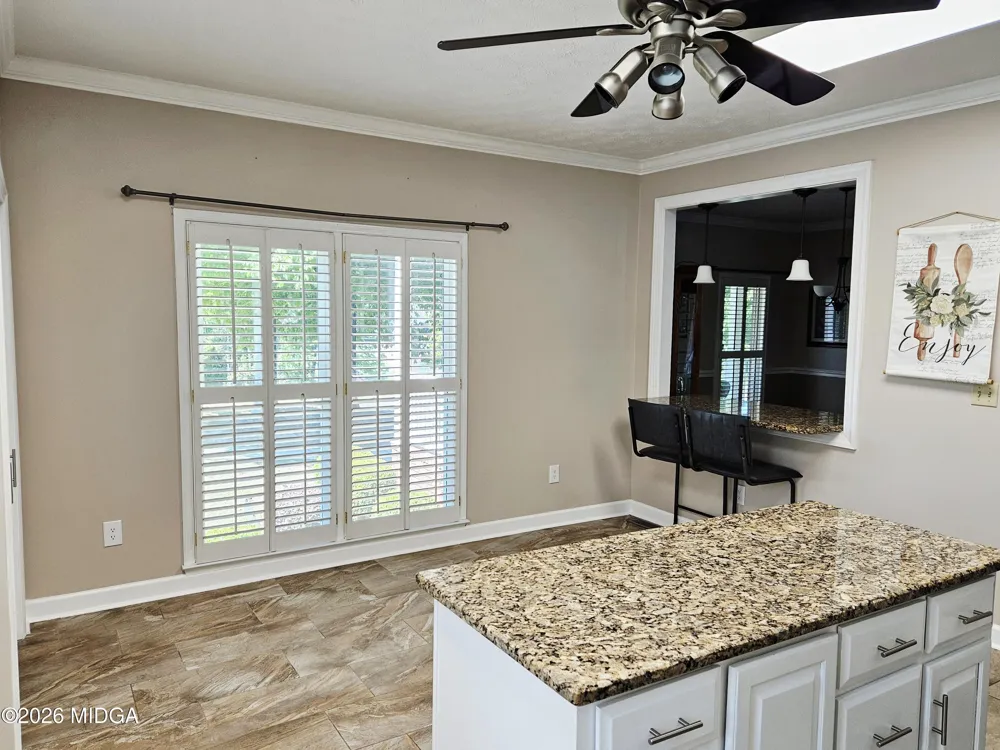 200 Gates Road Lizella, GA 31052