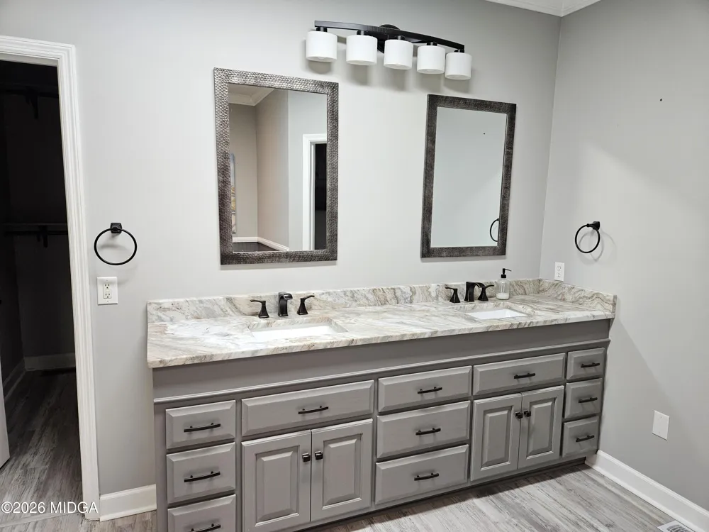 200 Gates Road Lizella, GA 31052