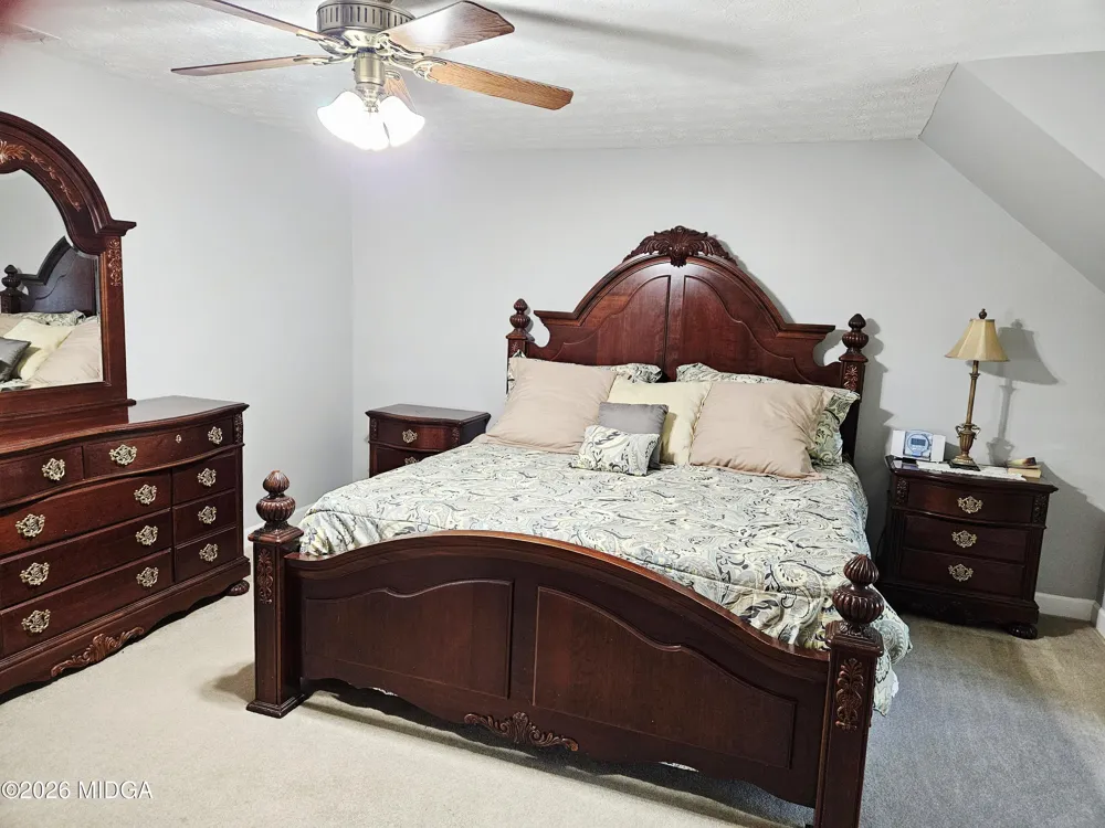 200 Gates Road Lizella, GA 31052