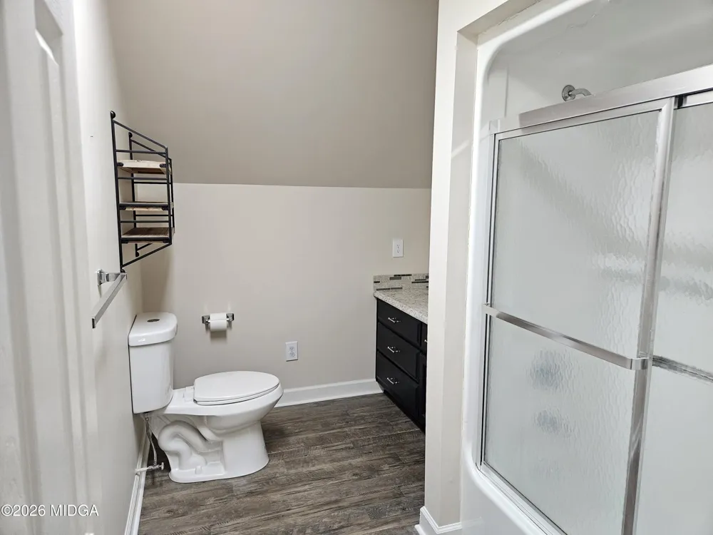 200 Gates Road Lizella, GA 31052