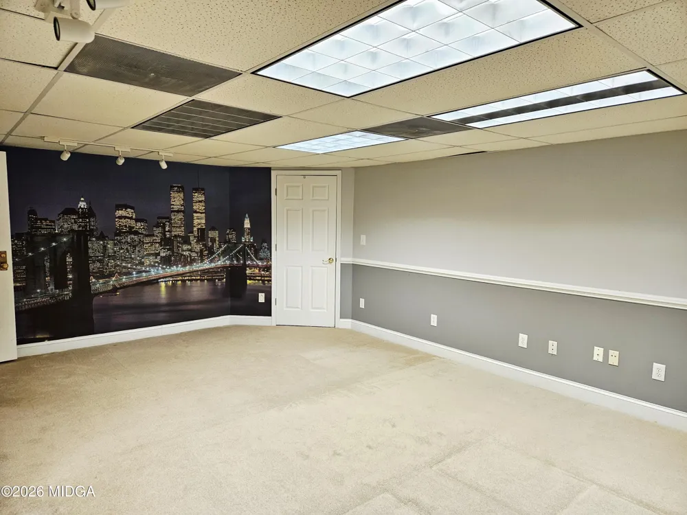 200 Gates Road Lizella, GA 31052