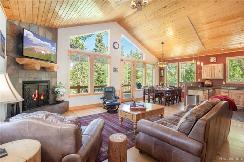 416 Foxtail Drive