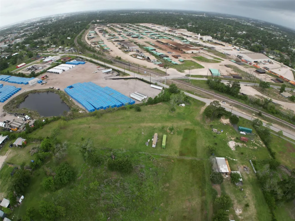 330 River Road Channelview, TX 77530
