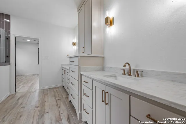 10024 lancaster Iola, TX 77861