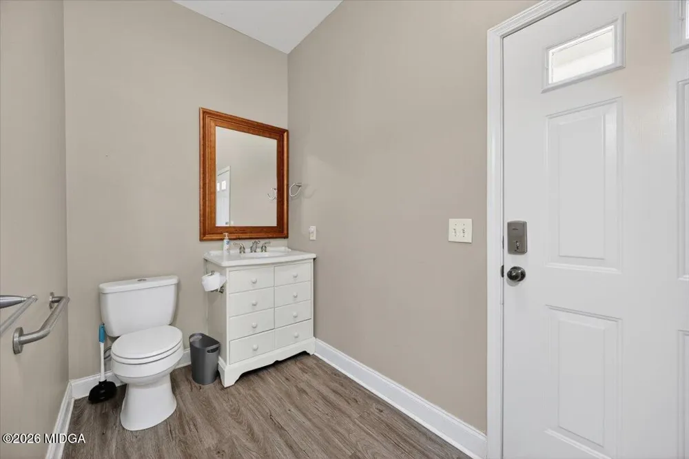 2415 Elko Road Elko, GA 31025
