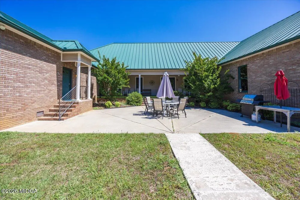 2415 Elko Road Elko, GA 31025