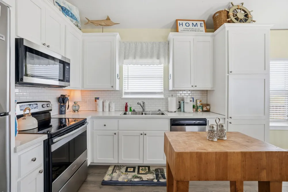 145 Jewel Drive Port Bolivar, TX 77650
