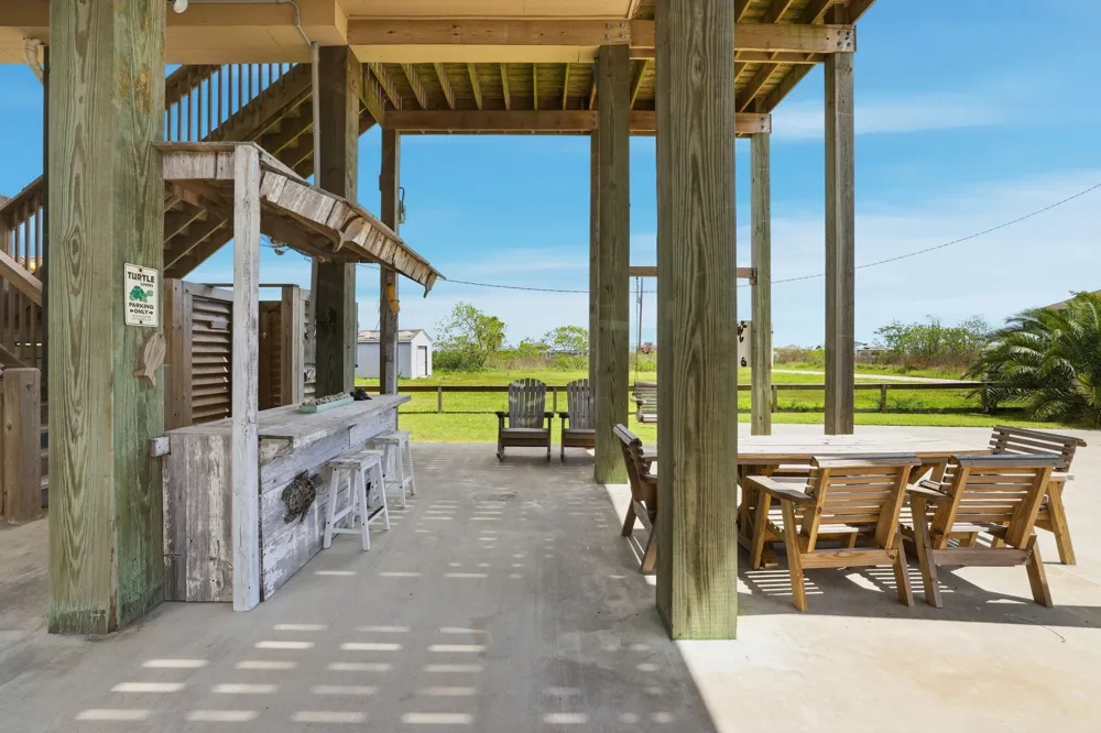145 Jewel Drive Port Bolivar, TX 77650