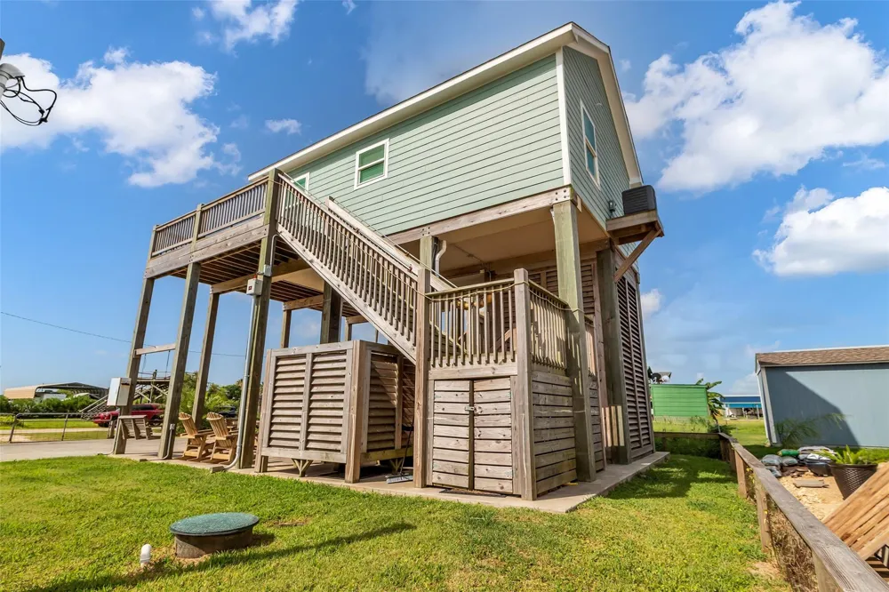 145 Jewel Drive Port Bolivar, TX 77650