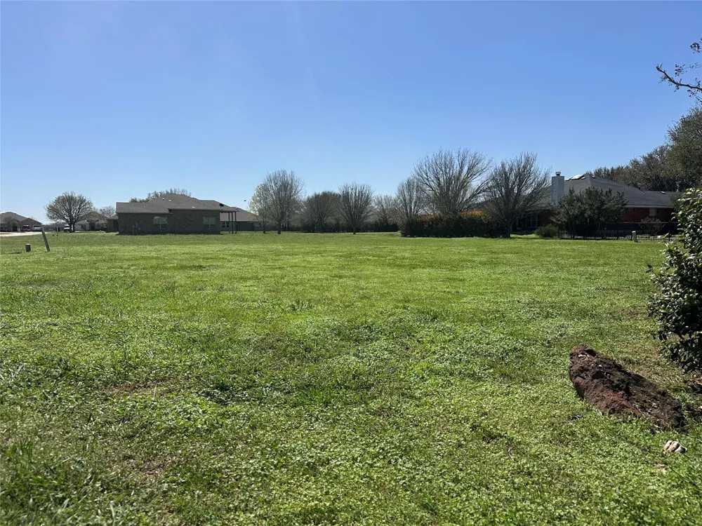 102 Bobolink Drive Bastrop, TX 78602