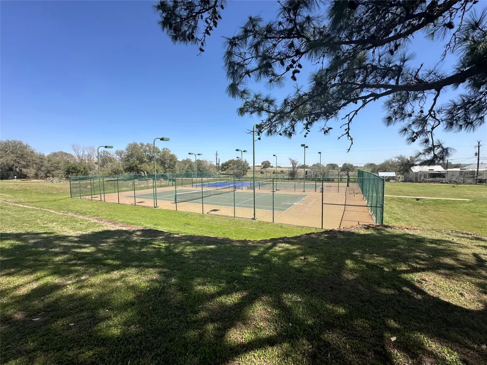 102 Bobolink Drive Bastrop, TX 78602