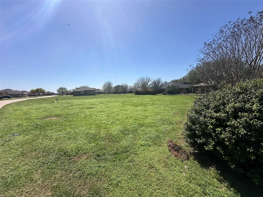102 Bobolink Drive Bastrop, TX 78602