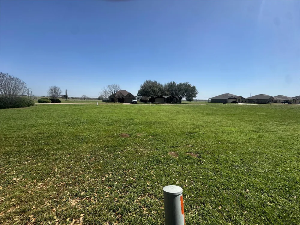 102 Bobolink Drive Bastrop, TX 78602