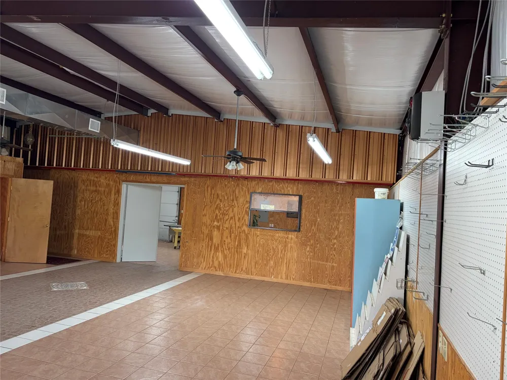 1060 Ranch Road 3404 Kingsland, TX 78639