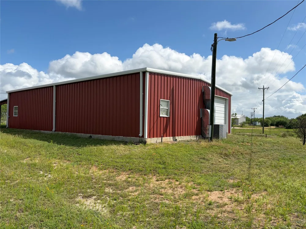 1060 Ranch Road 3404 Kingsland, TX 78639