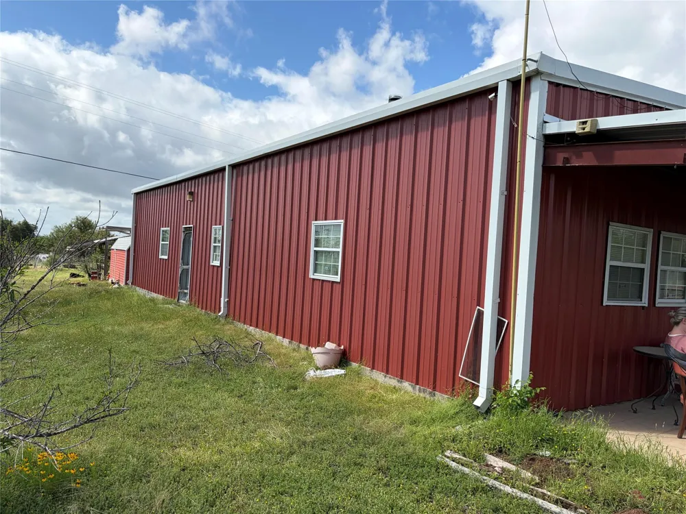 1060 Ranch Road 3404 Kingsland, TX 78639