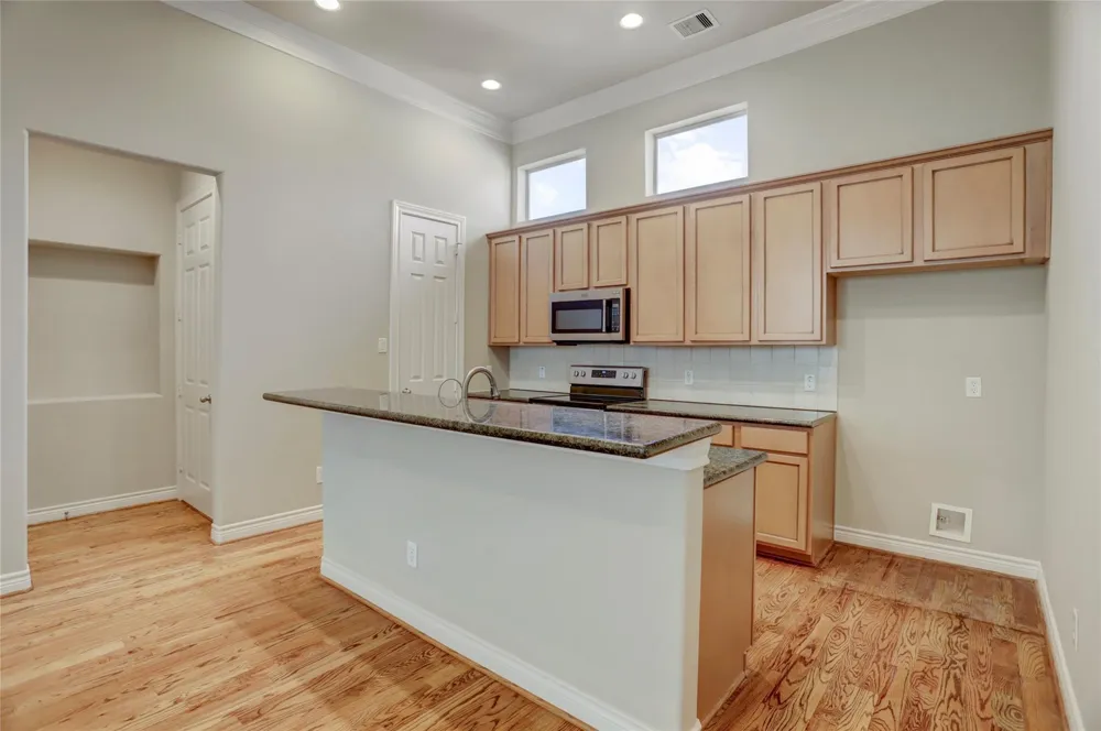 9133 Creekstone Lake Drive Houston, TX 77054