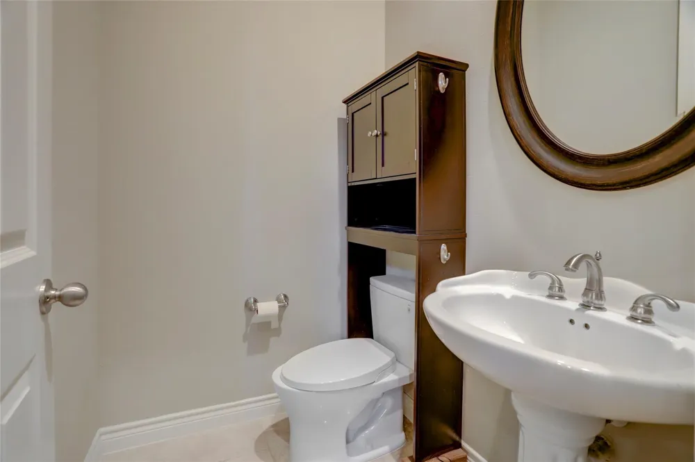 9133 Creekstone Lake Drive Houston, TX 77054