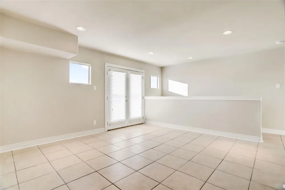 9133 Creekstone Lake Drive Houston, TX 77054