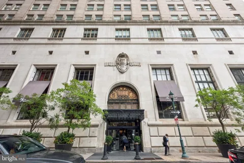 111 S 15TH STREET #2106