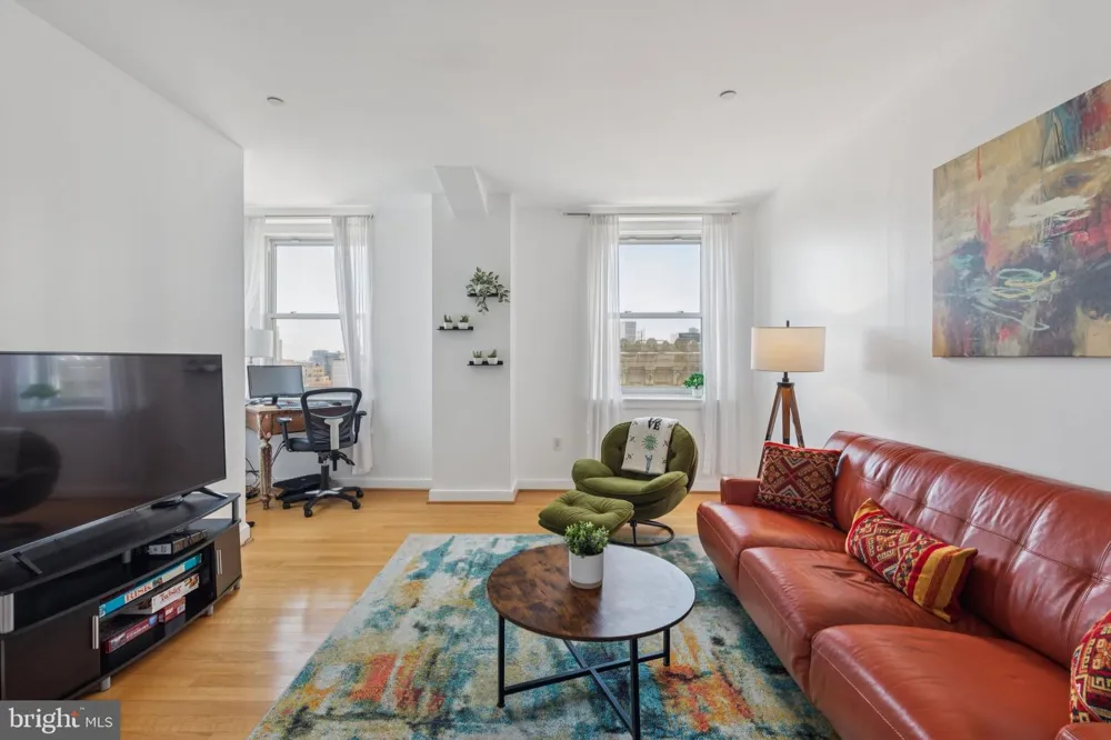 111 S 15TH STREET #2106 Philadelphia, PA 19102