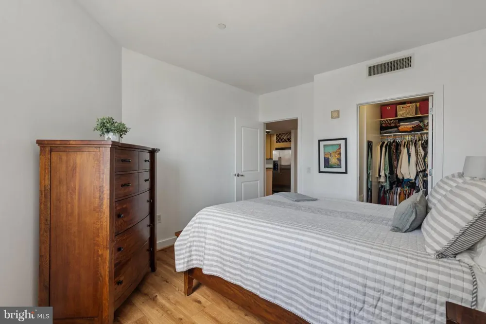 111 S 15TH STREET #2106 Philadelphia, PA 19102