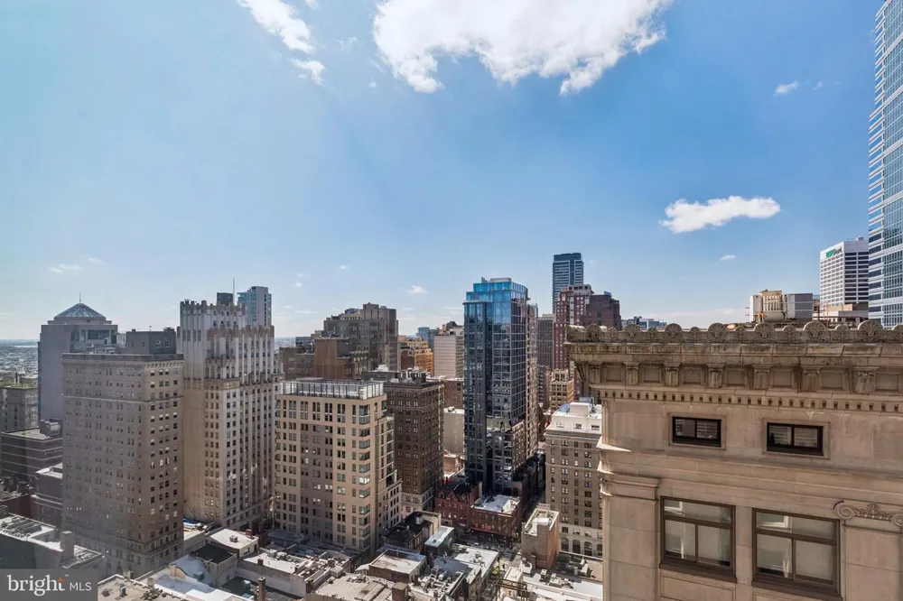 111 S 15TH STREET #2106 Philadelphia, PA 19102