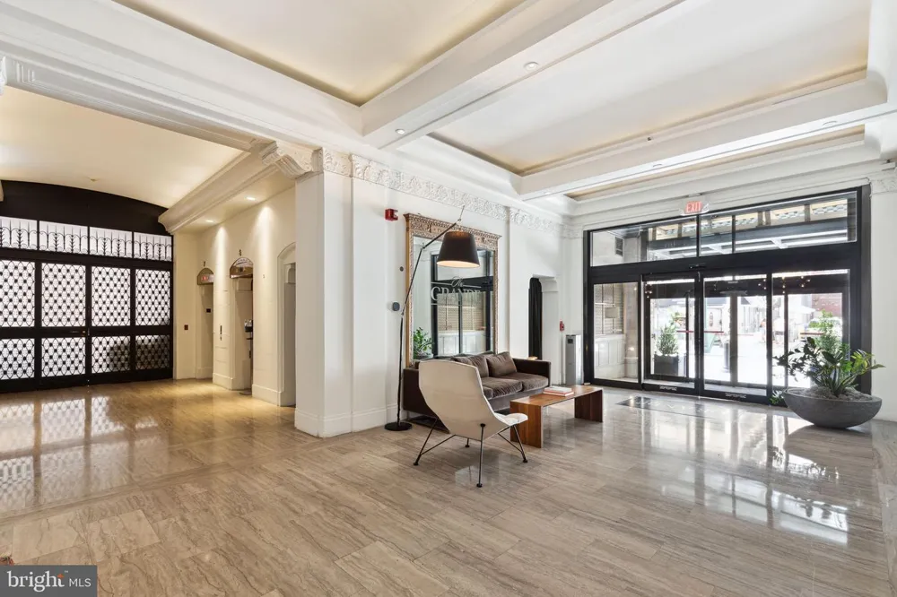 111 S 15TH STREET #2106 Philadelphia, PA 19102