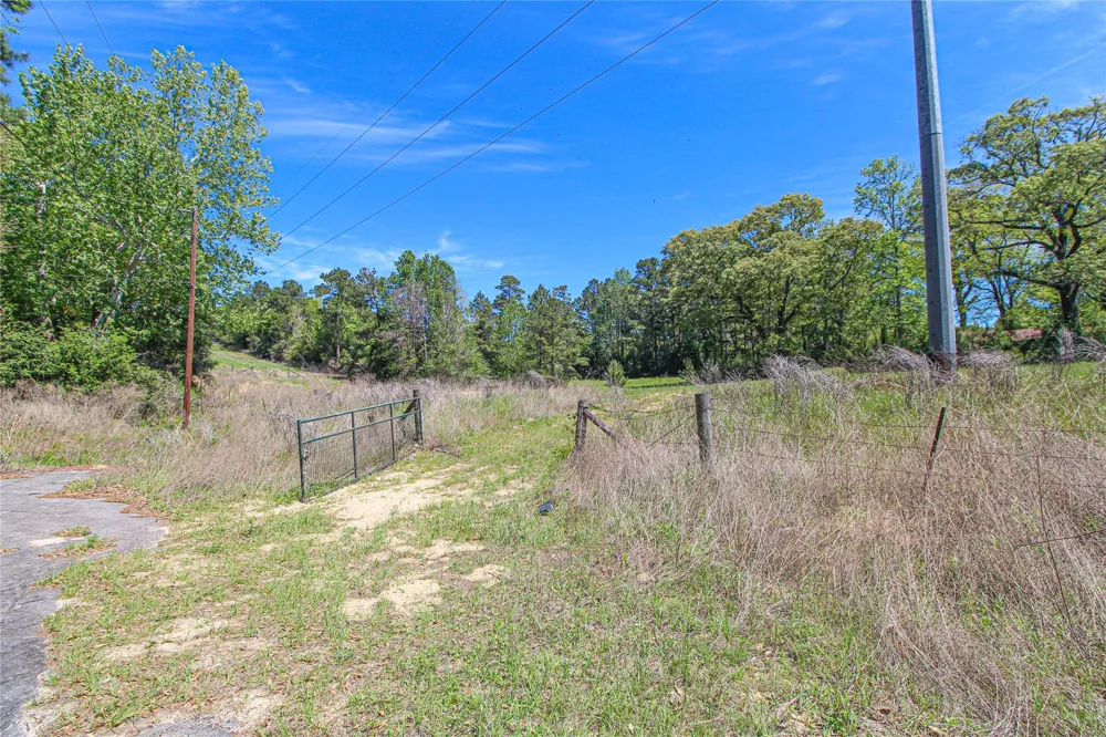 280 Waka Livingston, TX 77351