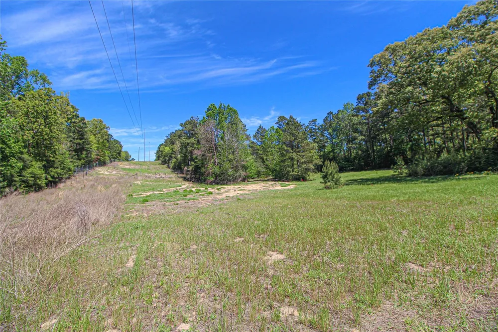 280 Waka Livingston, TX 77351