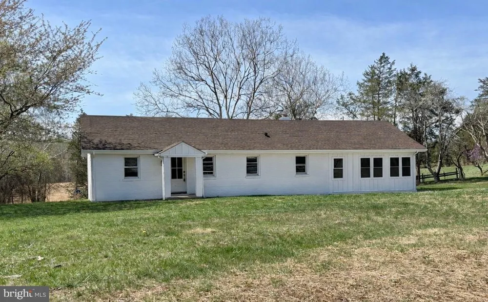 2502 HOLLY SPRINGS DRIVE Amissville, VA 20106