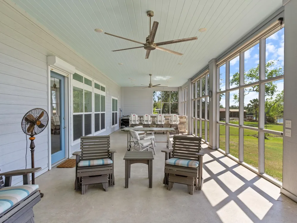 174 County Road 243 Bay City, TX 77414