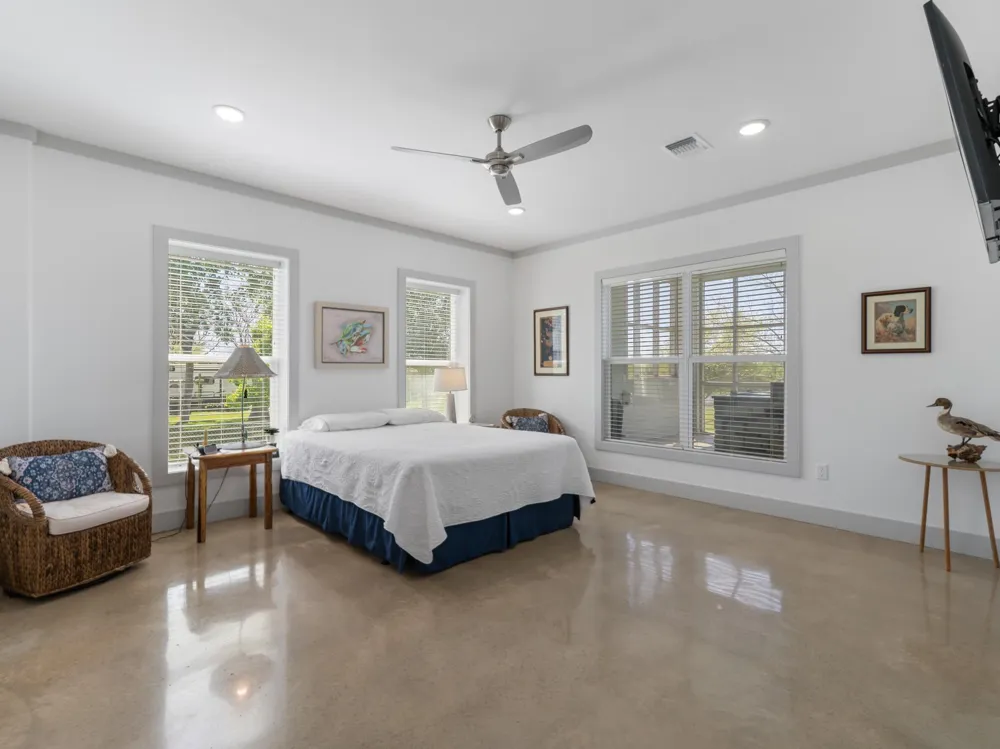 174 County Road 243 Bay City, TX 77414