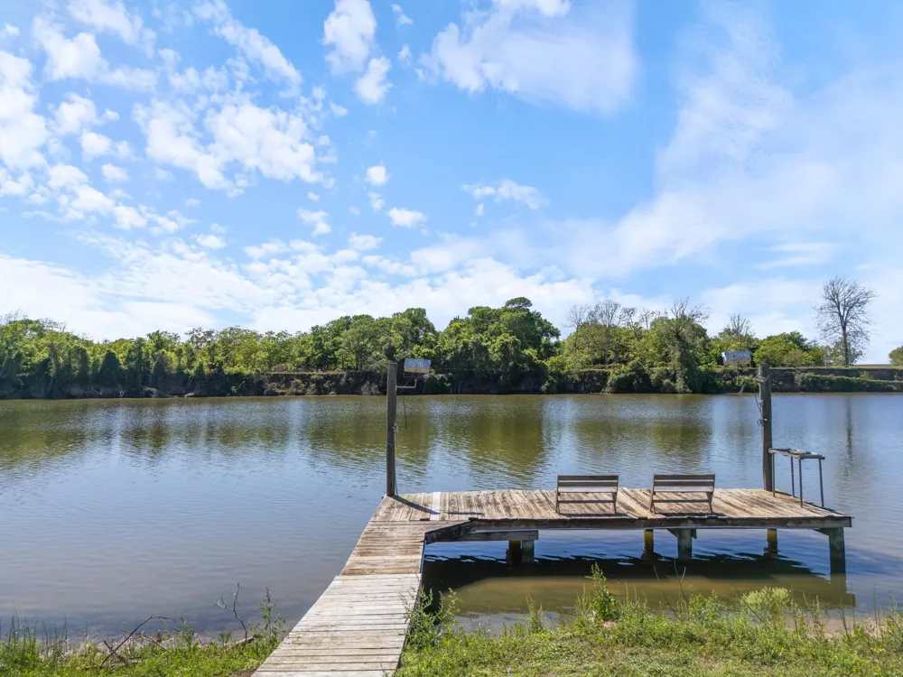 174 County Road 243 Bay City, TX 77414