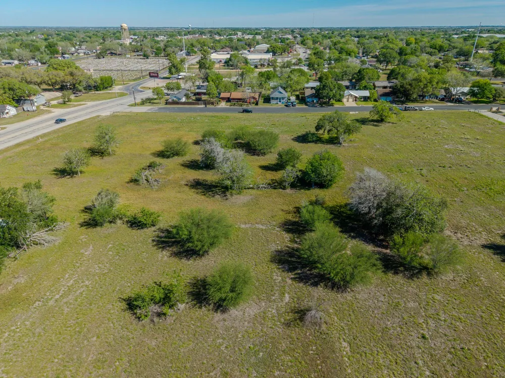 Us Hwy 77 Schulenburg, TX 78956