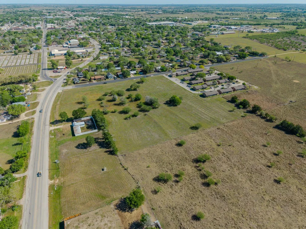 Us Hwy 77 Schulenburg, TX 78956