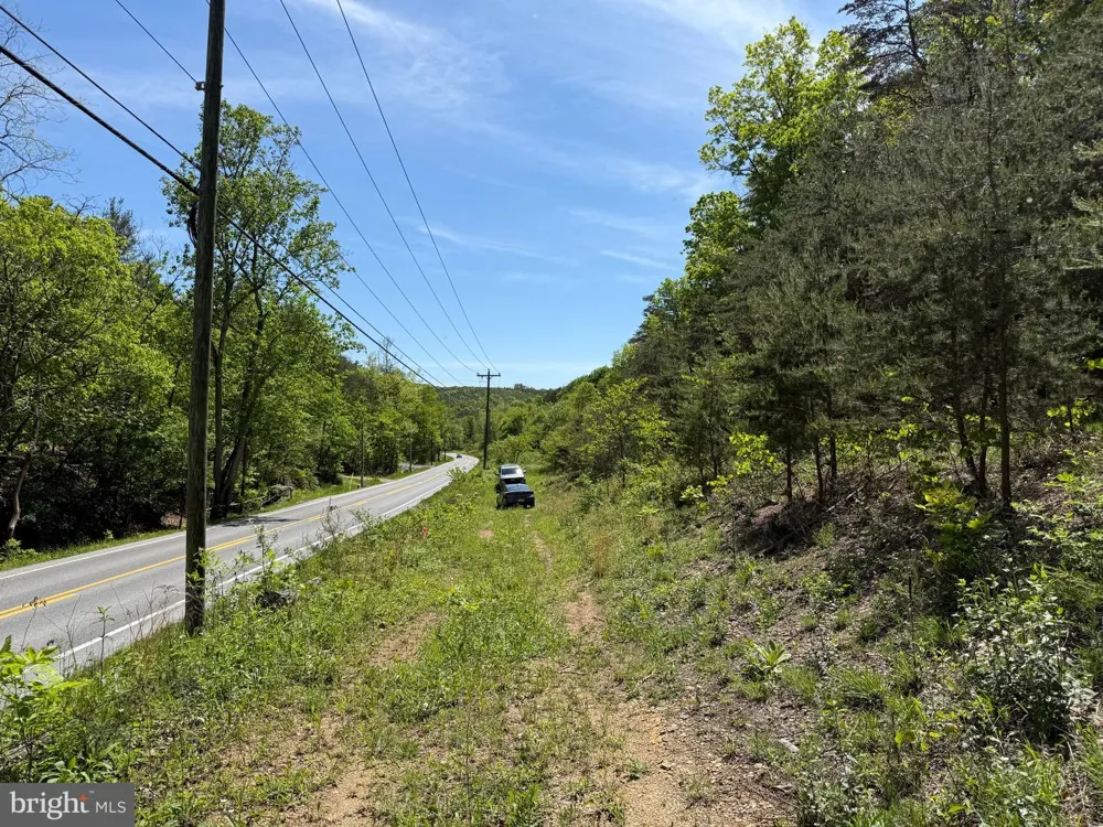WINCHESTER GRADE ROAD Berkeley Springs, WV 25411