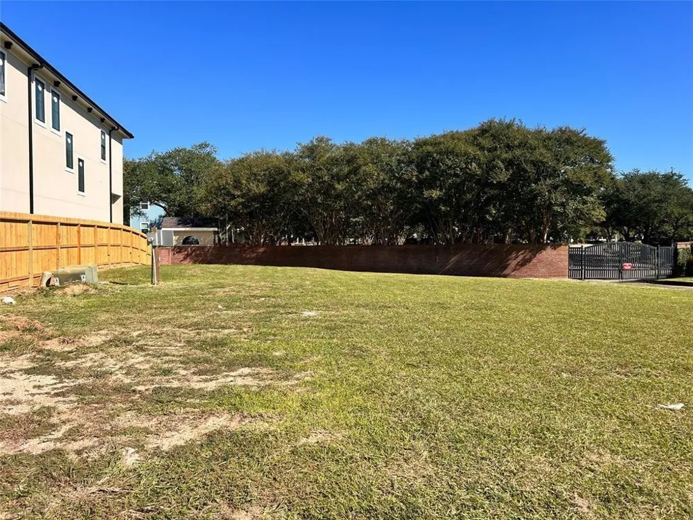 716 Harborside Way Kemah, TX 77565