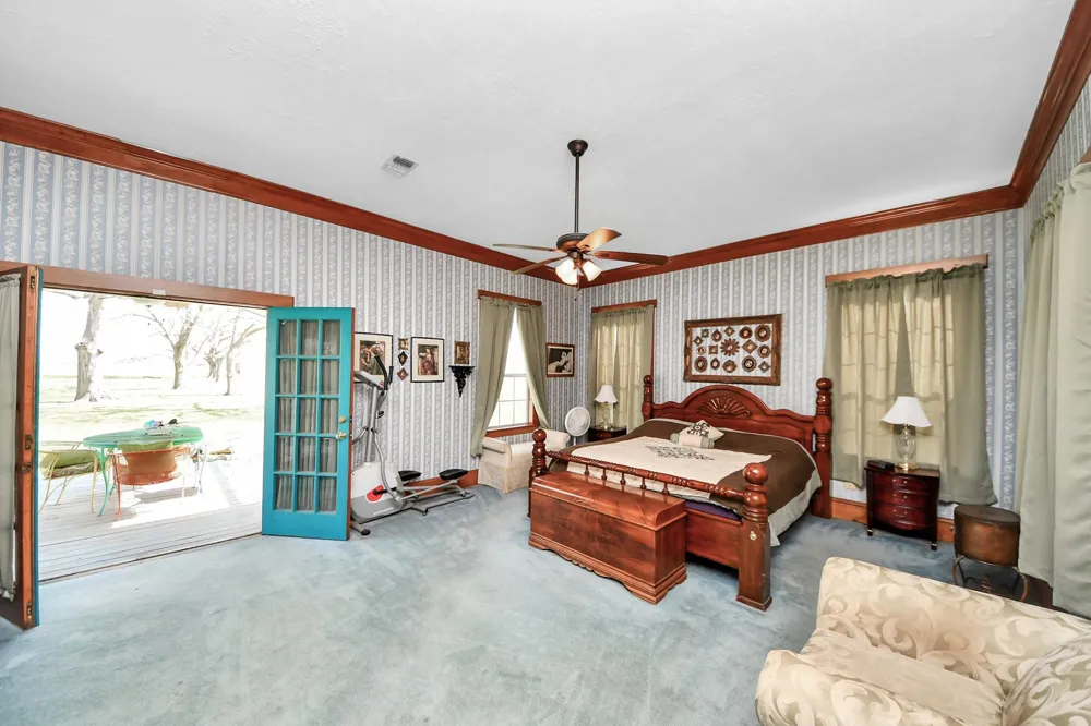 7018 Railroad Street Wallis, TX 77485