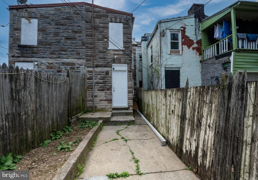 235 HUDSON STREET Reading, PA 19601